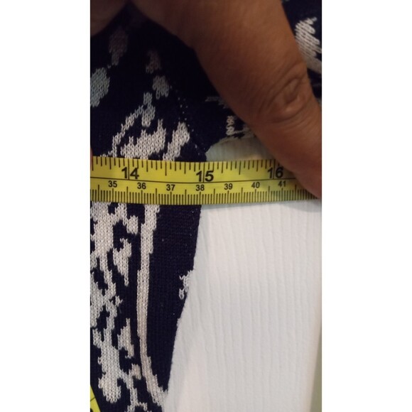 Romeo + Juliet blue and white‎ abstract print knit midi sweater dress - Picture 7 of 7